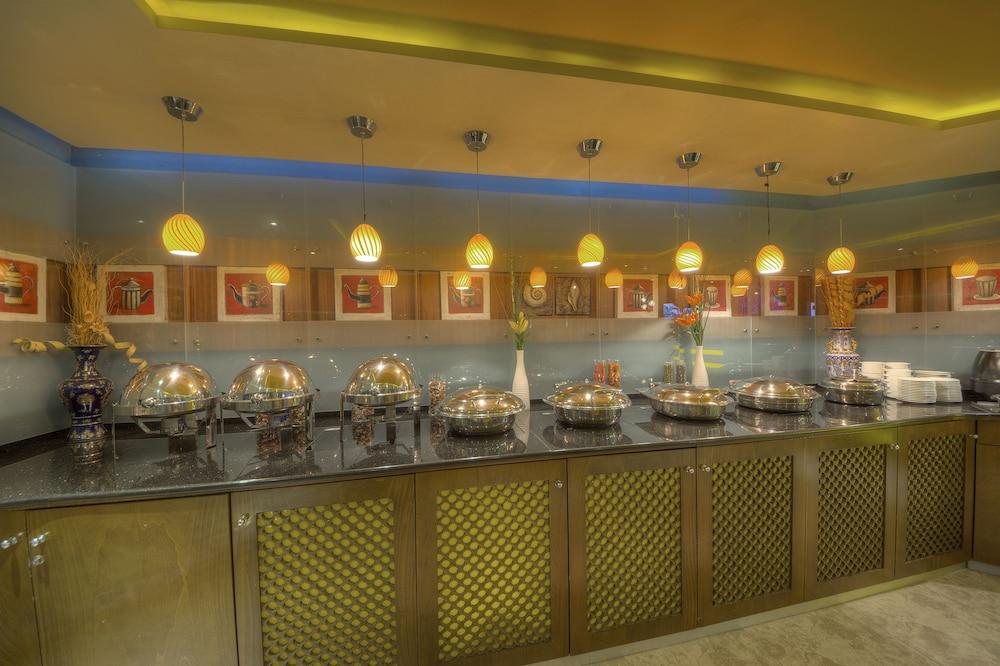 Fortune Grand Hotel Дубай Экстерьер фото