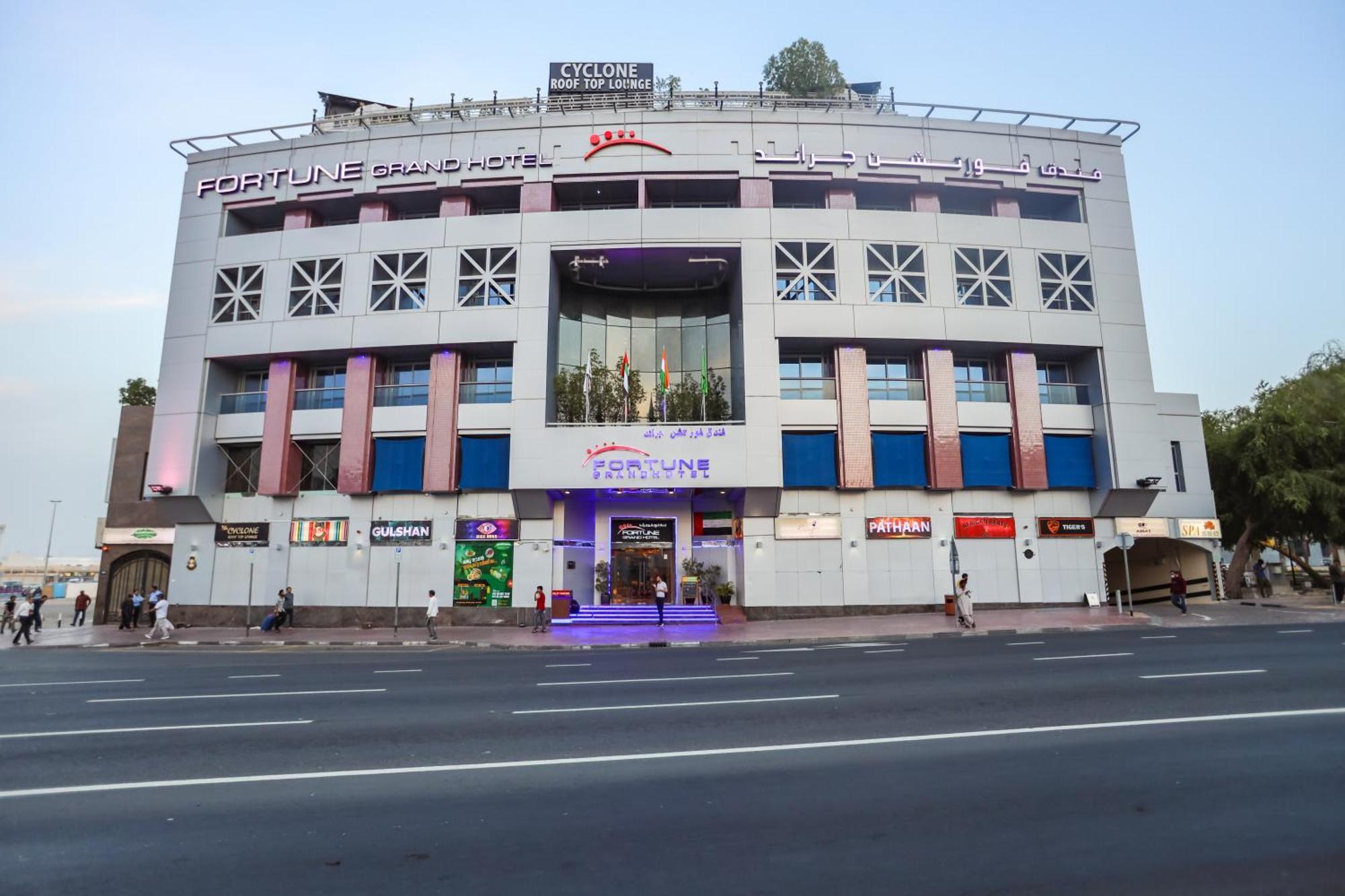 Fortune Grand Hotel Дубай Экстерьер фото
