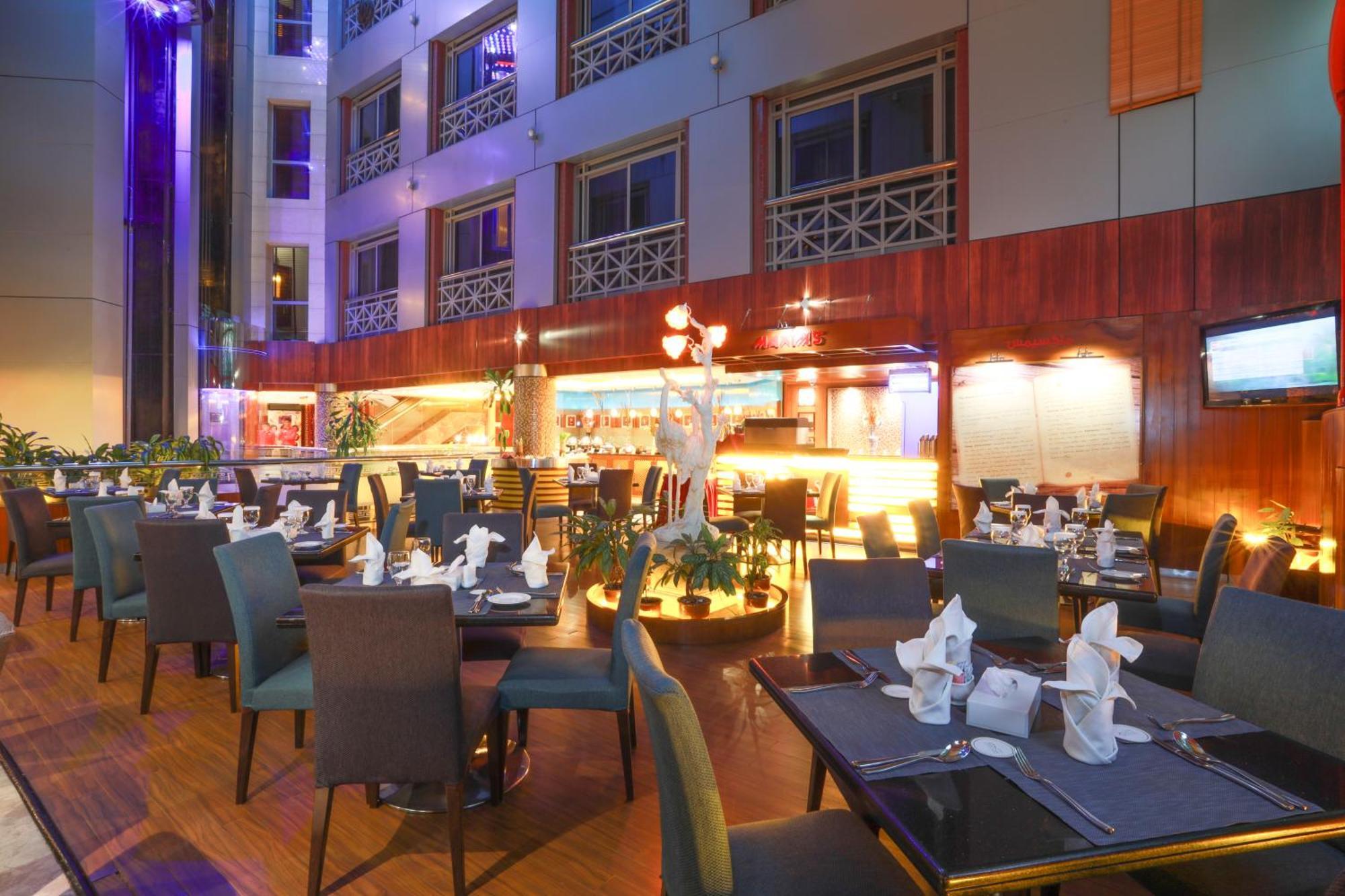 Fortune Grand Hotel Дубай Экстерьер фото