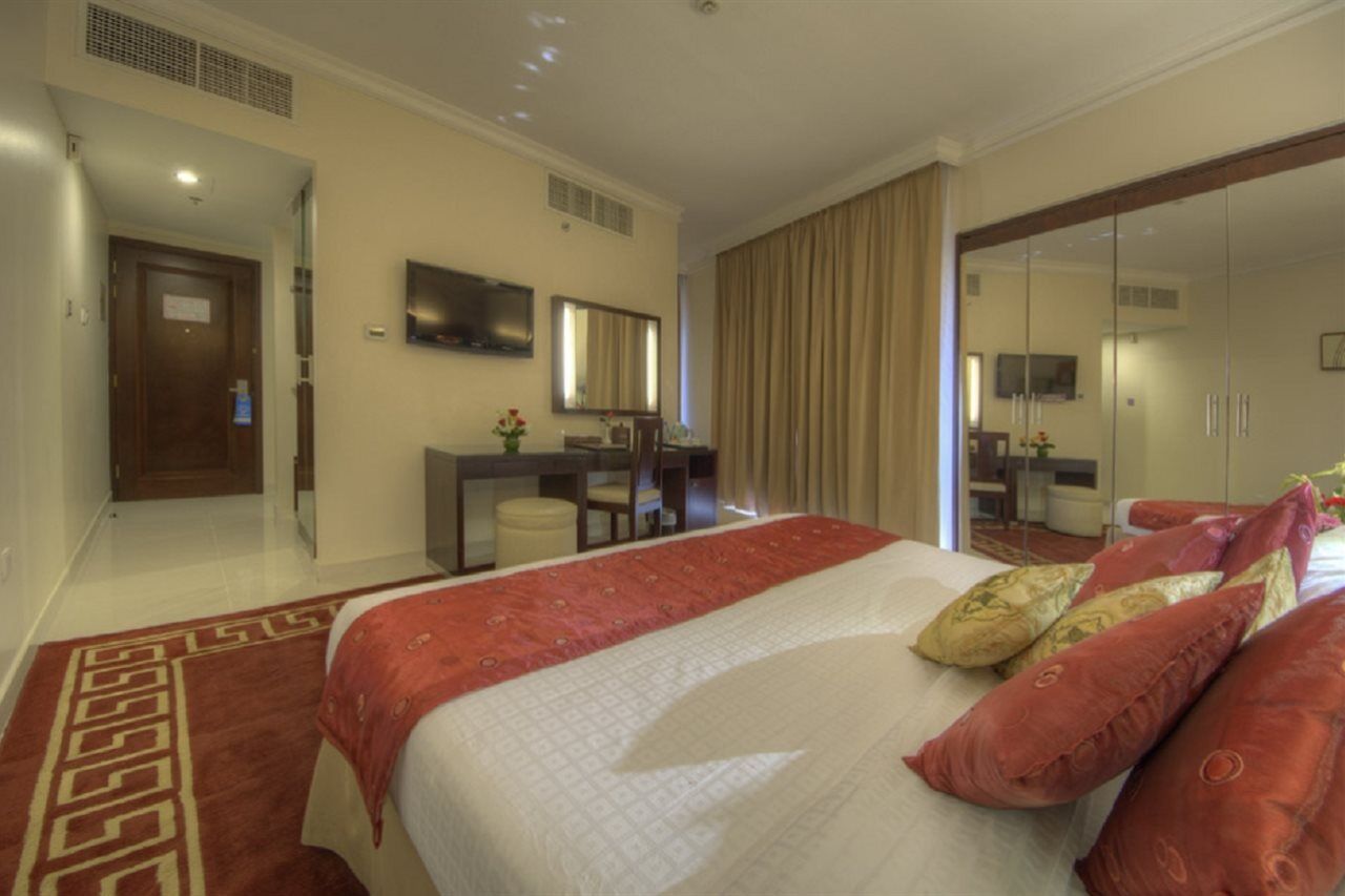 Fortune Grand Hotel Дубай Экстерьер фото